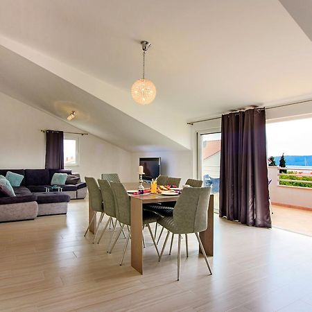 Apartment Villa Rina- Heated Salt Water Pool Kastela Luaran gambar
