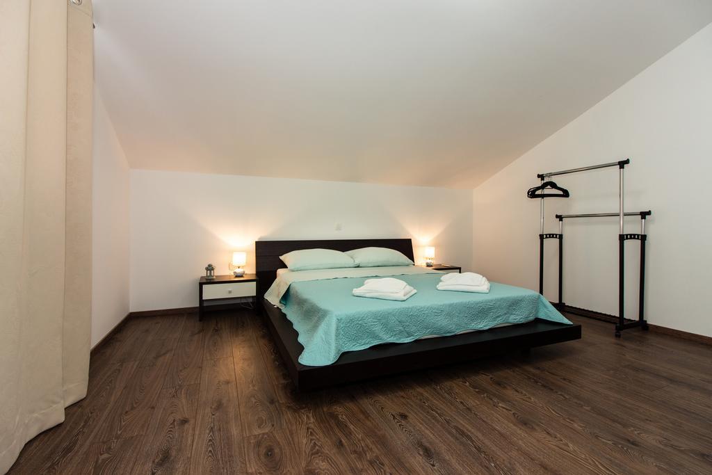 Apartment Villa Rina- Heated Salt Water Pool Kastela Luaran gambar